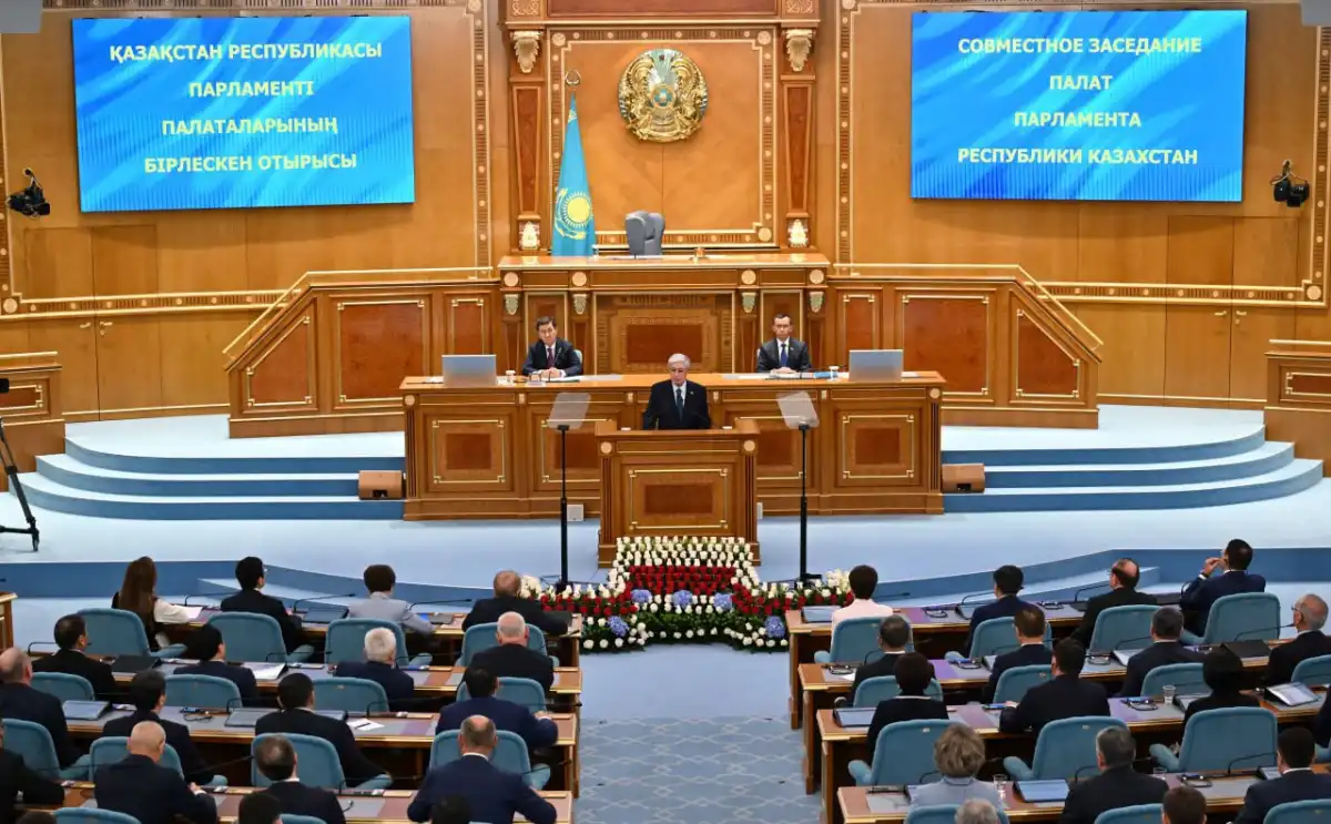 Токаев: Казахстан продолжит курс на создание полностью цифрового государства