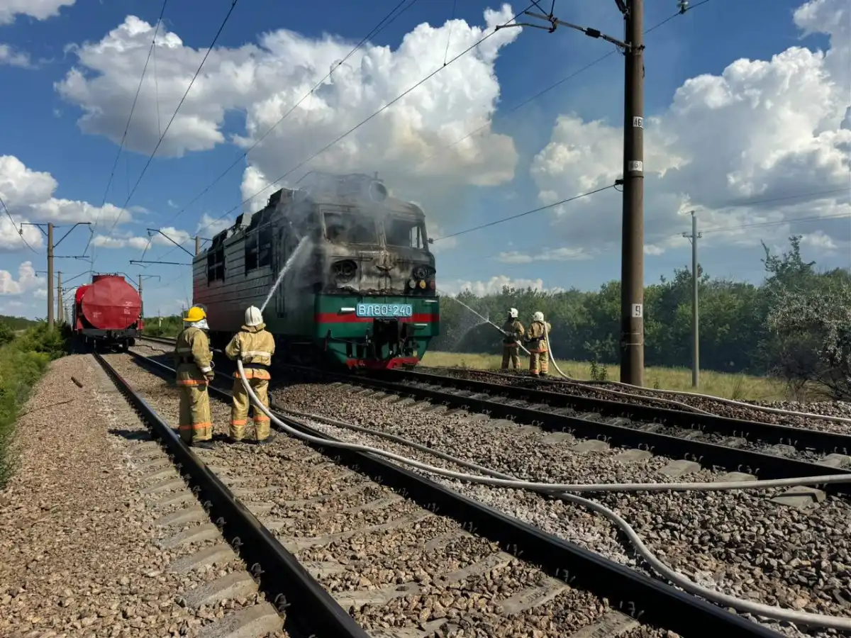 Локомотив загорелся в Акмолинской области