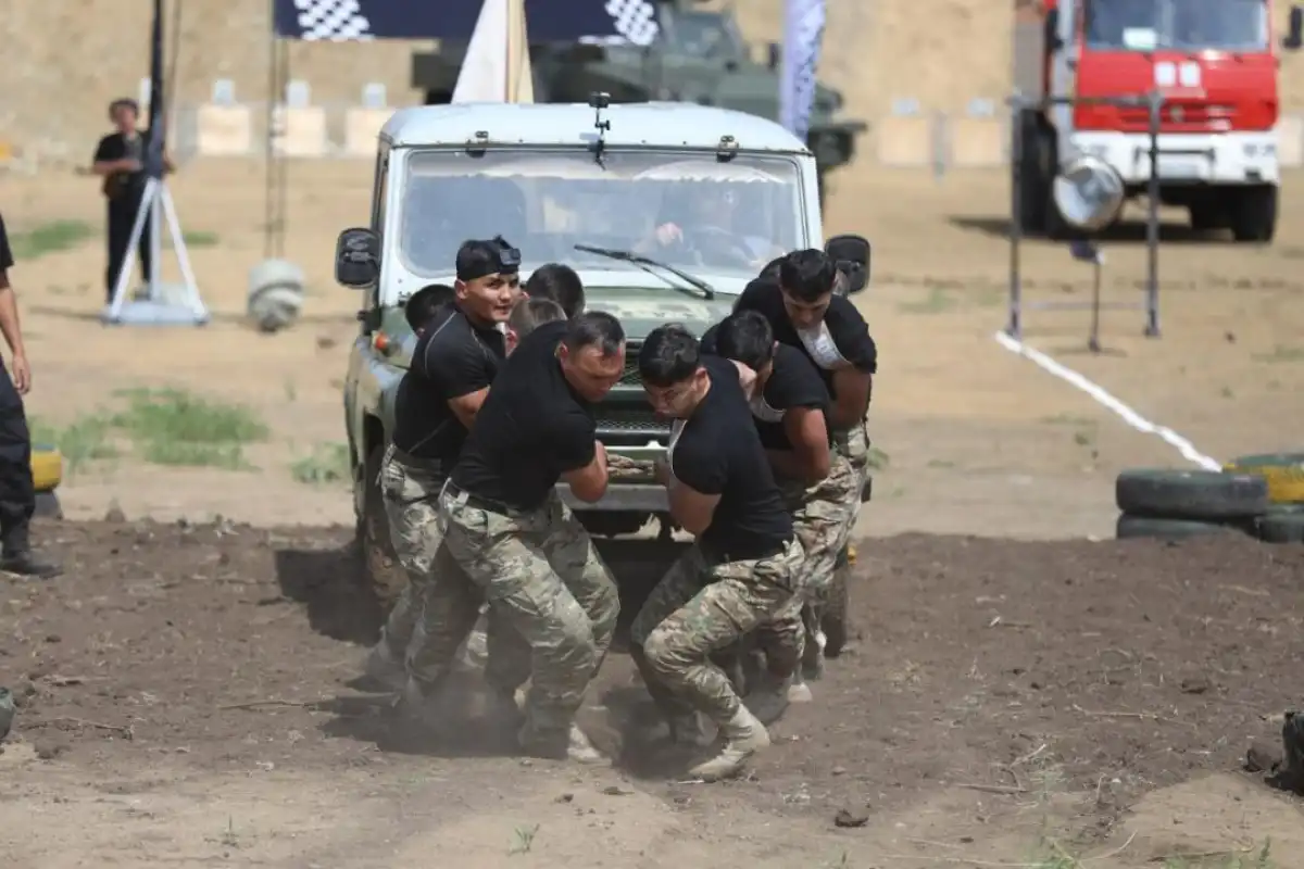 Военное реалити-шоу «100 Sarbaz» стартовало в Бурабае