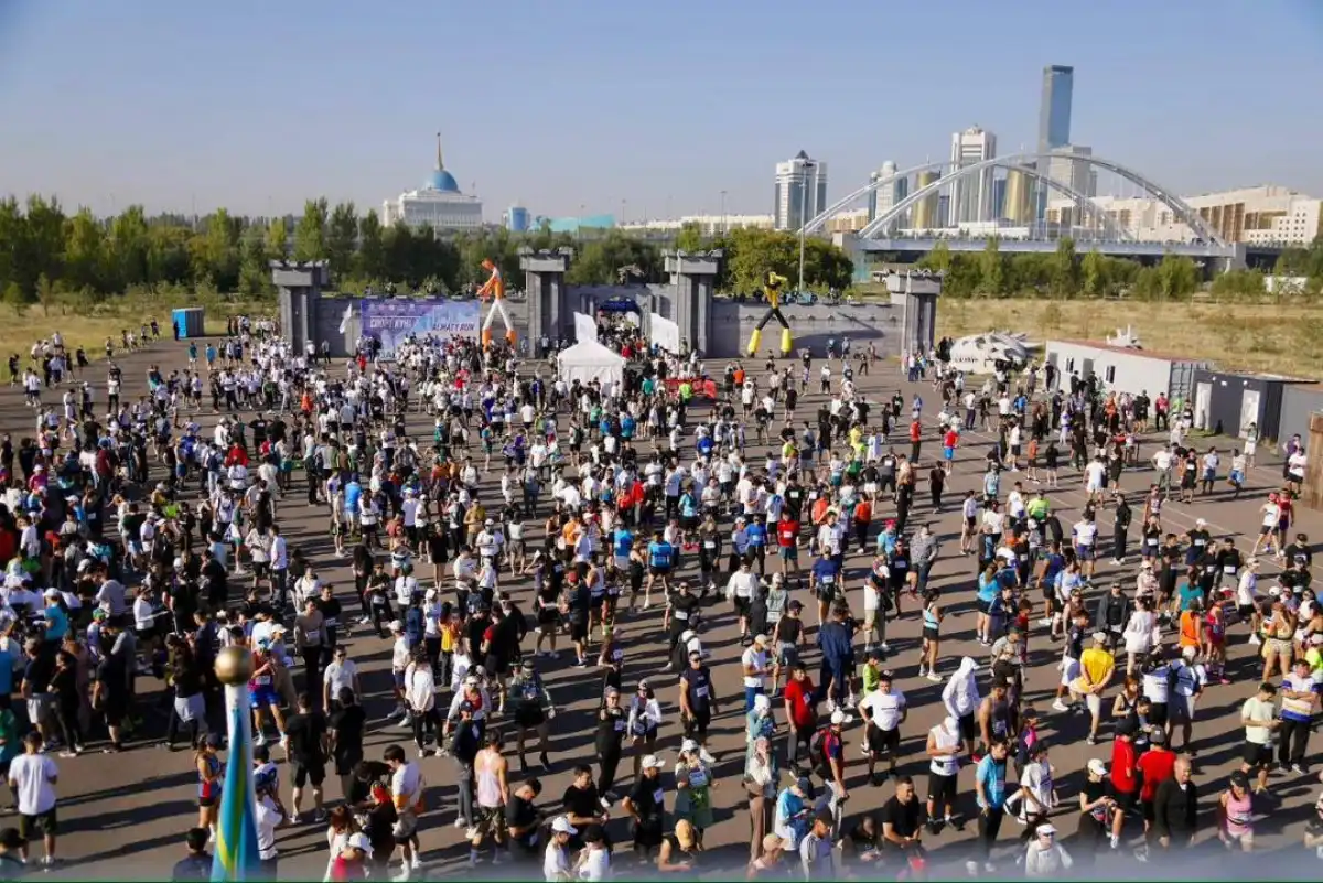 Более 2,5 тысячи человек приняли участие в забеге ALMATY RUN в Астане