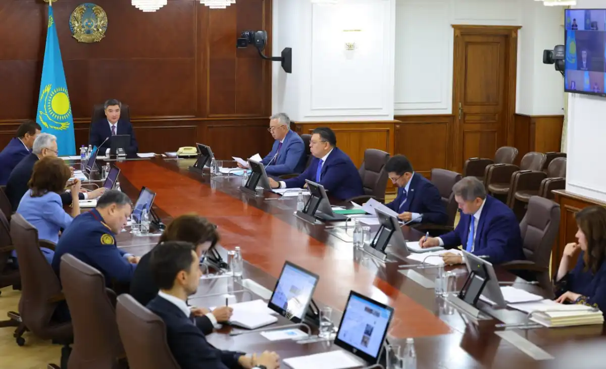 Олжас Бектенов: Принципы Конституции должны отражаться в качестве образования