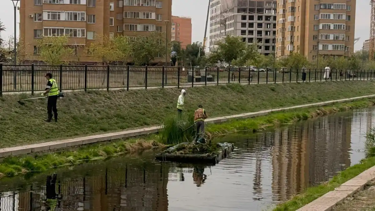 «Таза Қазақстан»: В Астане ведутся работы по очистке реки Сарыбулак