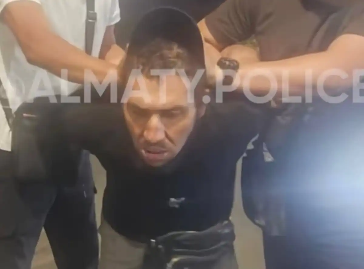 Драка чуть не закончилась поножовщиной в одном из автобусов Алматы