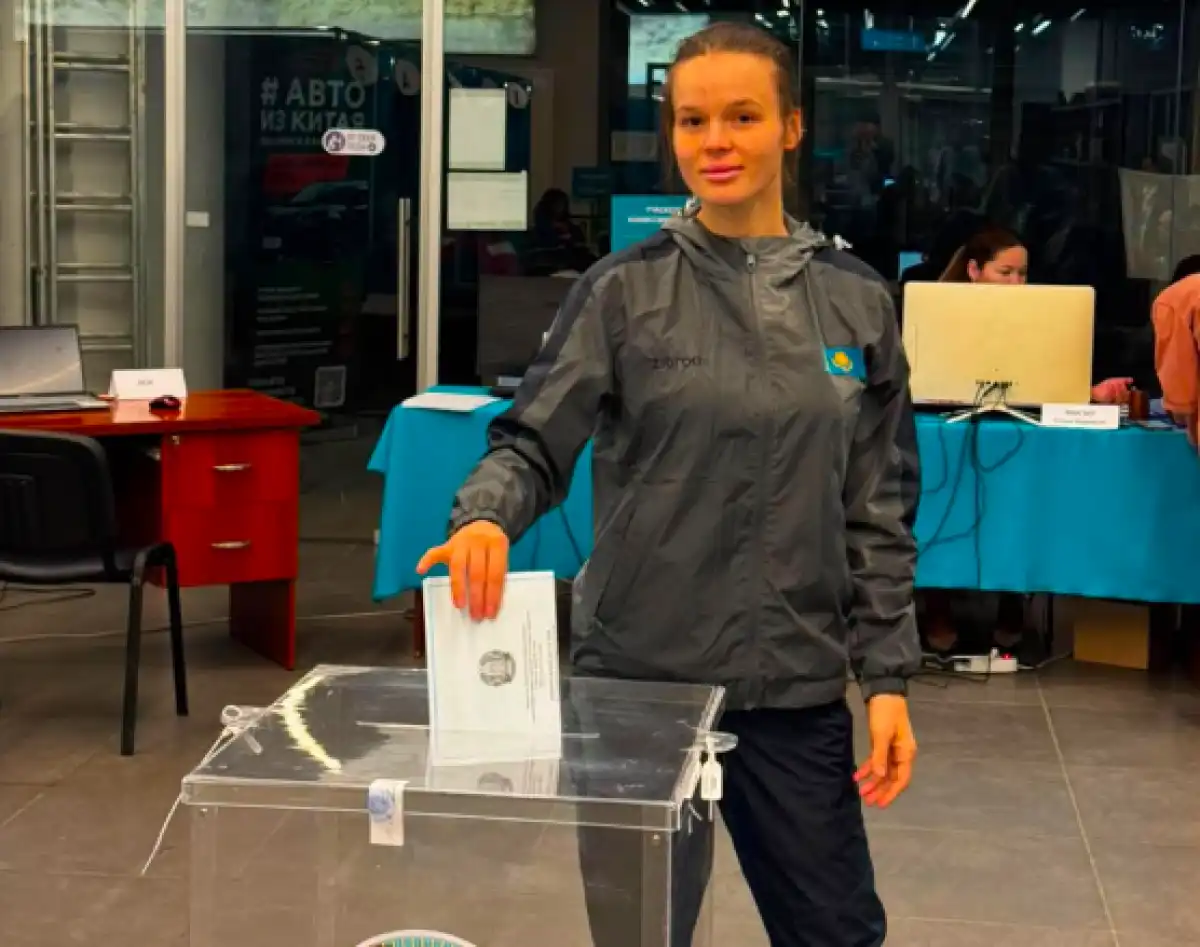Столичная спортсменка проголосовала на выборах в Курултай