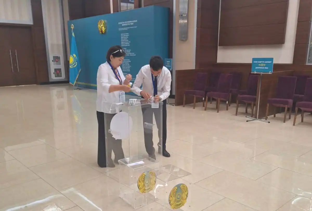 Голосование на столичном участке №282 проходит в штатном режиме - председатель УИК