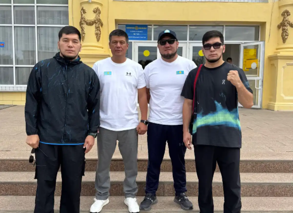Братья Оралбай приняли участие в выборах во время сборов