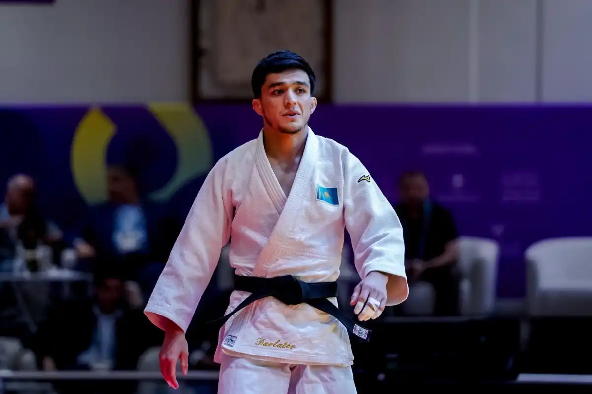 Шерзод Давлатов победил олимпийского чемпиона и вышел в полуфинал Grand Slam