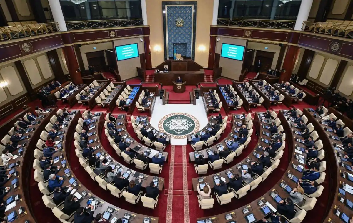 Мурат Кайырбек назначен руководителем Представительства Президента в Курултае
