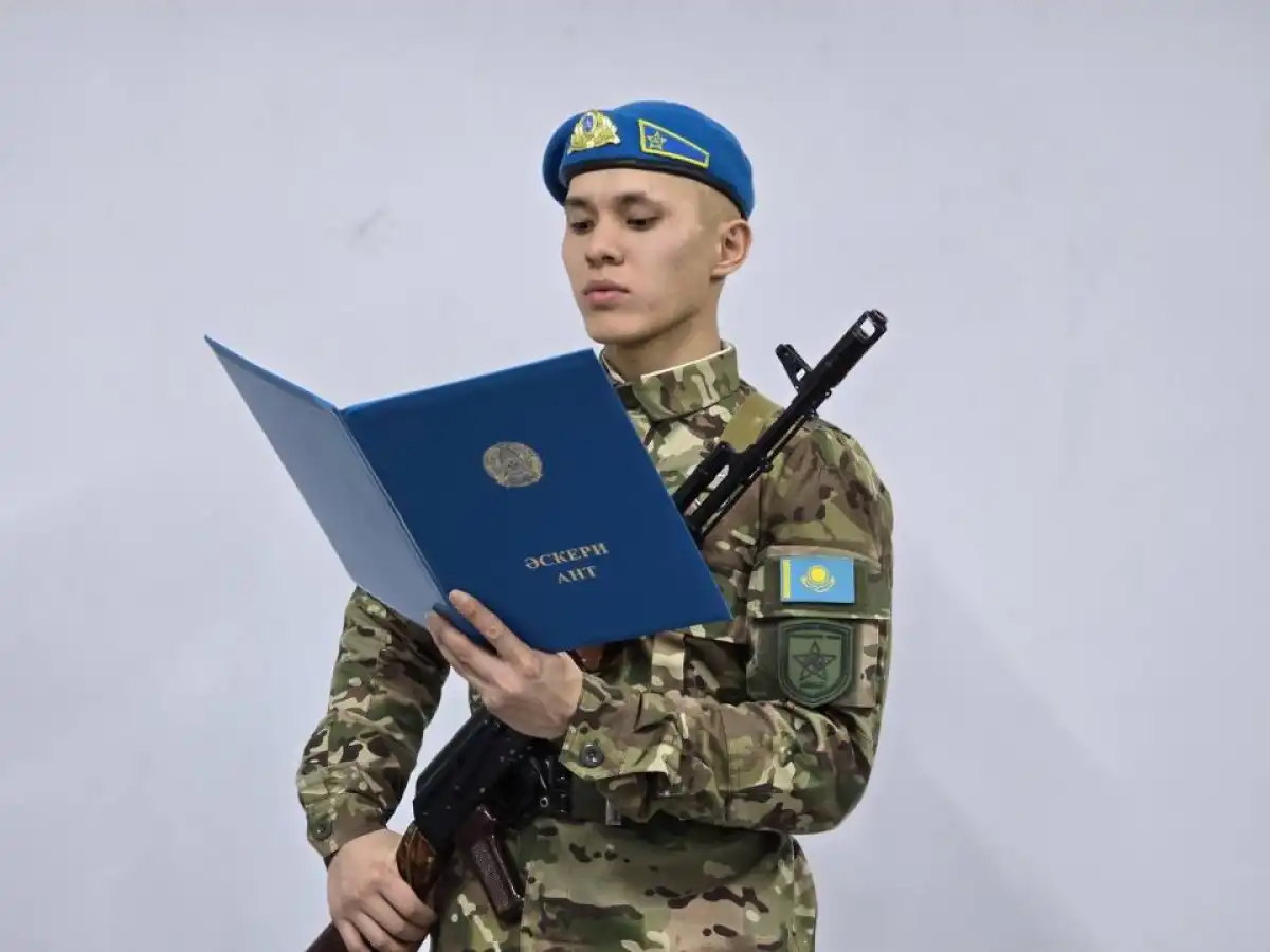 Гранты в вузы получили 1 745 отслуживших срочников в Казахстане