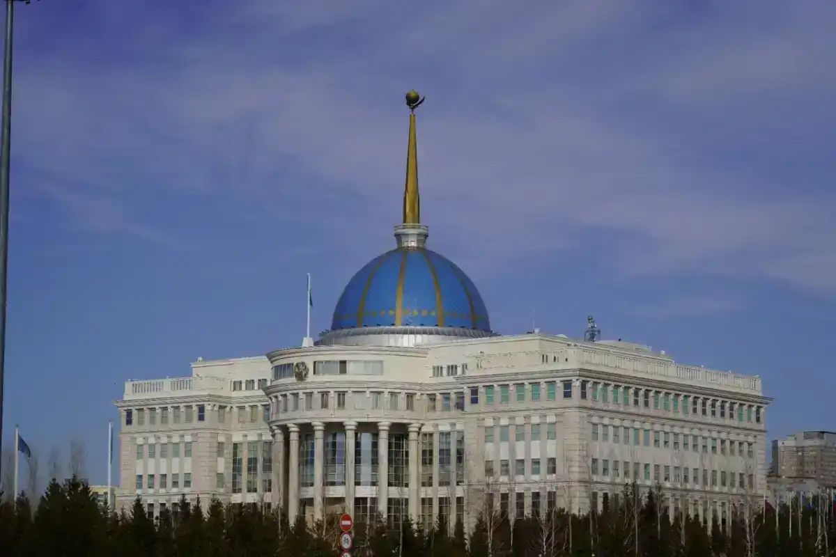 Глава государства поздравил руководство Туркменистана с Днем Независимости
