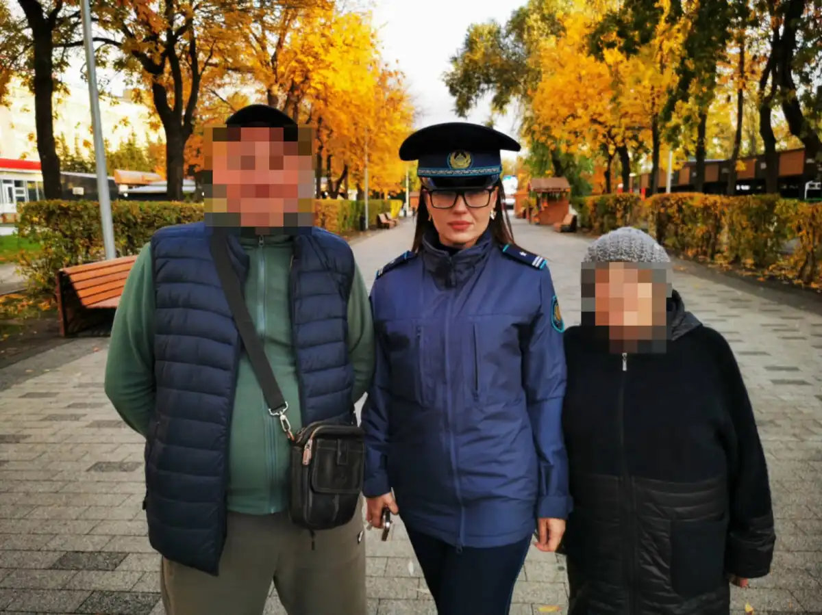 Таксист в Петропавловске помешал мошенникам обмануть 73-летнюю пассажирку