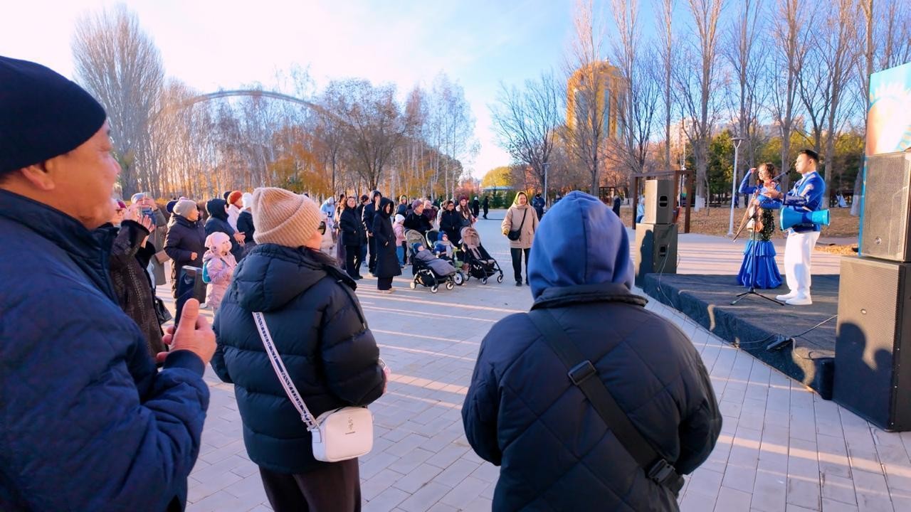 Концерты, акции и патриотический челлендж: как в Астане отметили День Республики